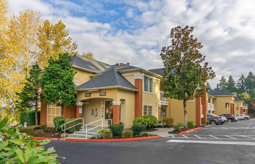 Extended Stay America Suites Seattle Bellevue Factoria image