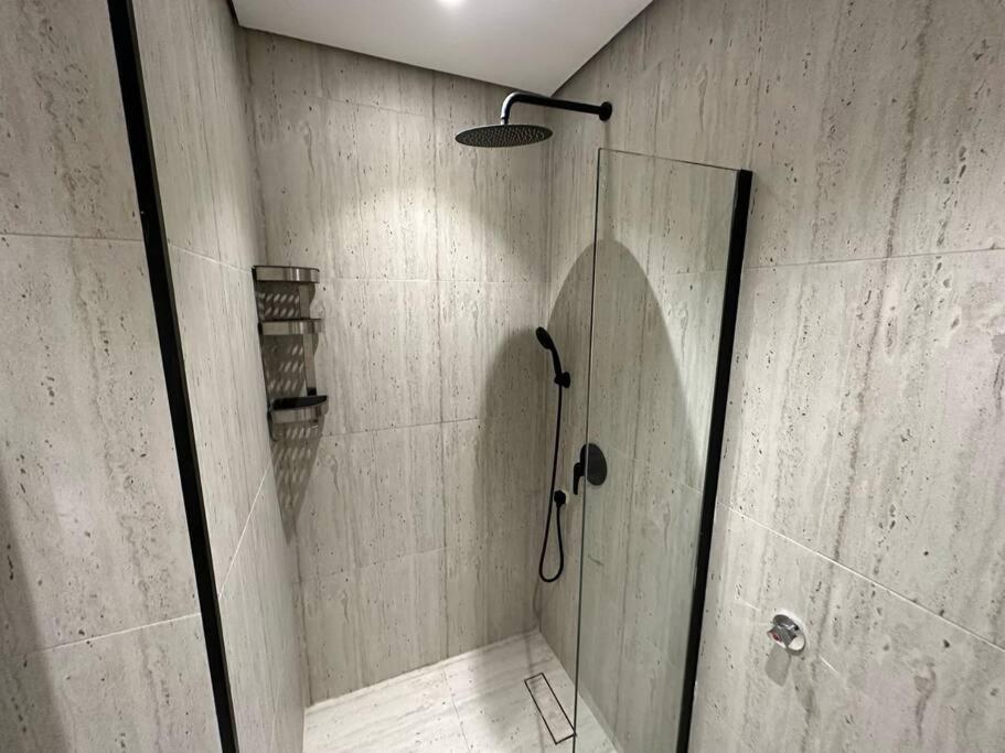 AlYasmin, S&M Luxury Apartment photo 3