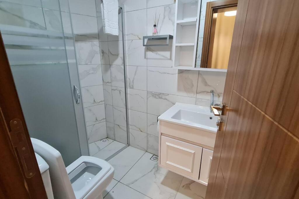 Cozy 2 bedroom near Green Mosque photo 2