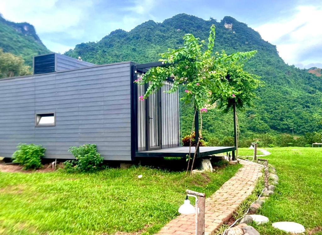 Ora Hill Farmstay & Glamping Hòa Bình photo 2