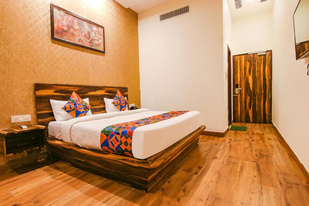 FabHotel Sallow Grand