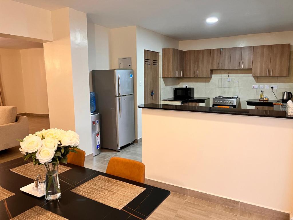 Midtown Executive Suites CBD With Large Balcony photo 4