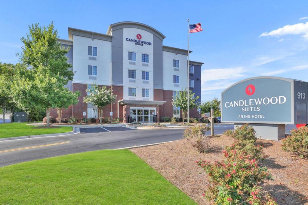 Candlewood Suites Atlanta West I-20, an IHG Hotel image