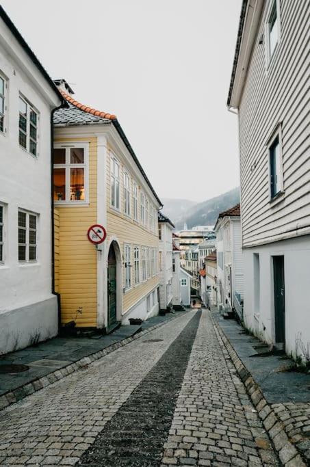 Beautiful townhouse super Central in Bergen - 4 bedrooms 8 guests photo 1