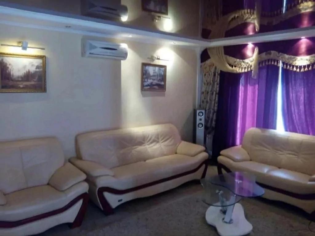 Villa photo 1