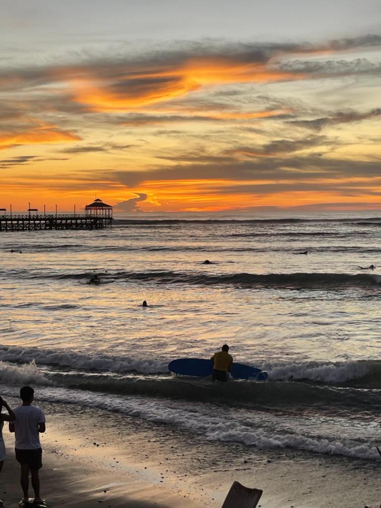 Totora Surf Hostel photo 1