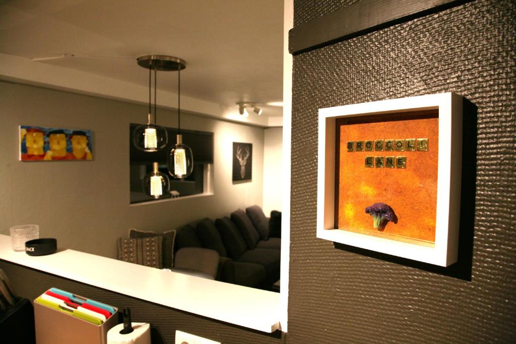 Spacious & refurbished 1 bedroom apartment in suburban Reykjavik photo 3