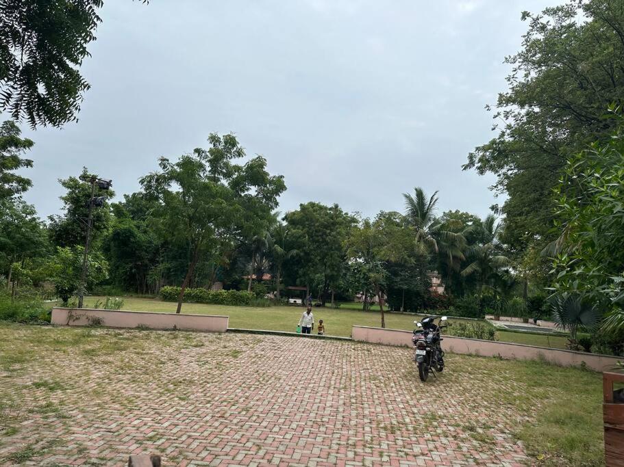 Farm stay in Ahmedabad photo 4
