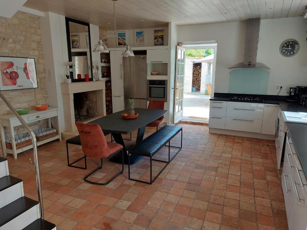 Maison pour 10 personnes avec piscine et proche de la plage photo 3
