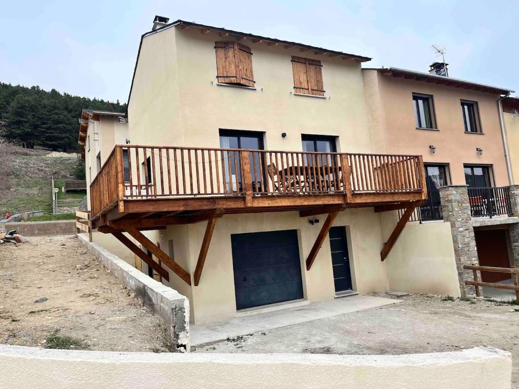 Chalet à formiguères de type 4 terrasse photo 3