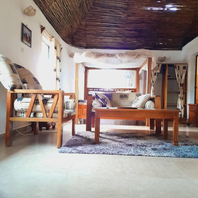 Manuastro Breeze Villa - Diani Beach photo 2