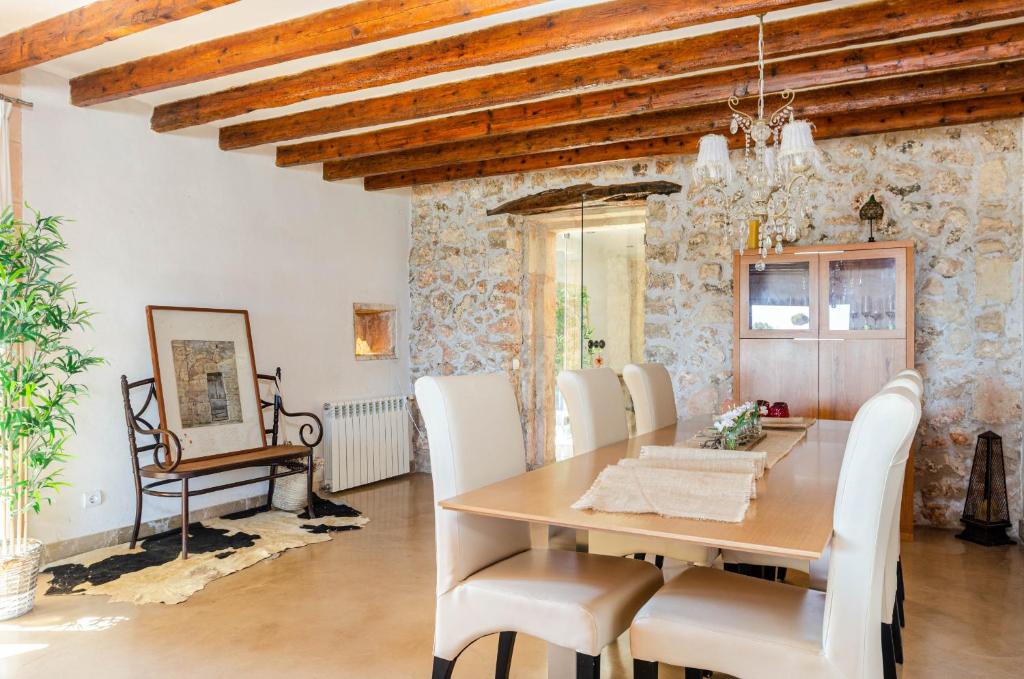 YourHouse Es Fiters photo 2