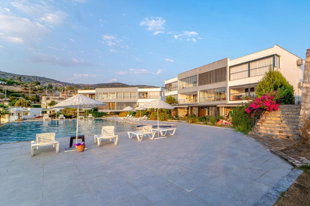 Vacation Flat w Pool Garden in Bodrum photo 1