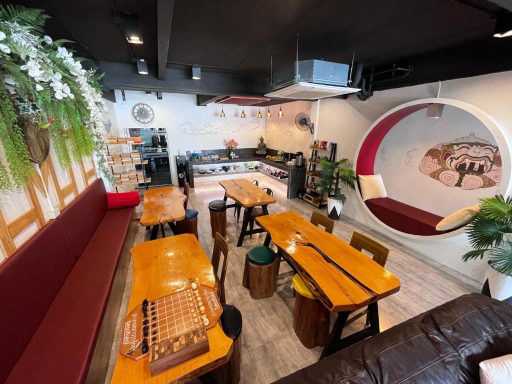 Hanuman VIP Hostel - SHA Plus