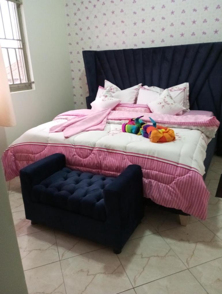 Gated Modern furnished 1BHK APT photo 4
