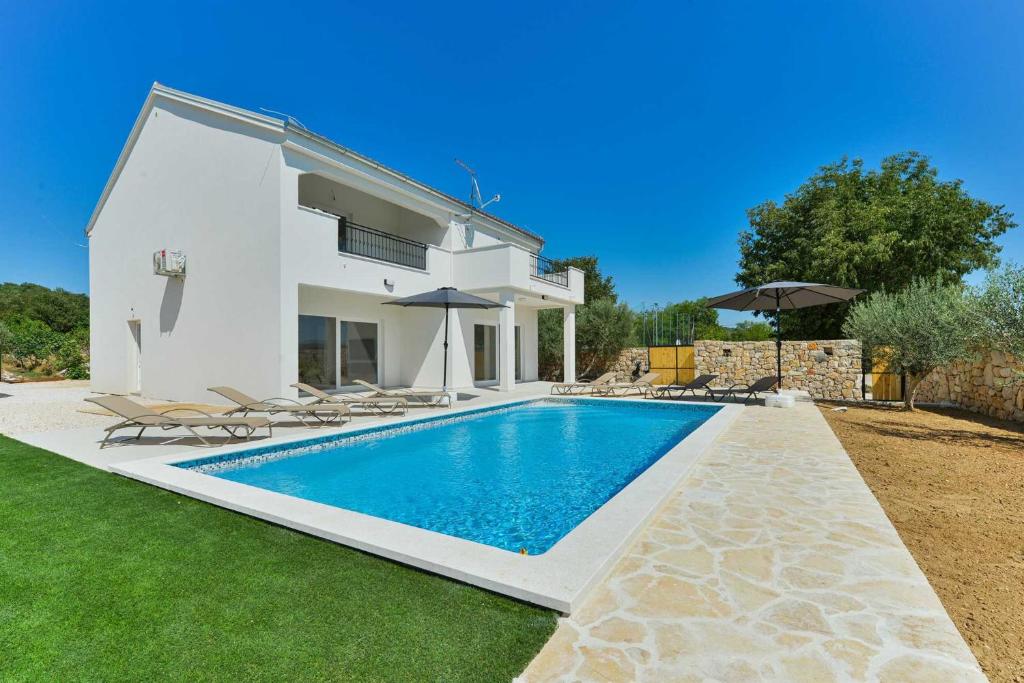 Villa Natura with pool, Zadar county photo 4