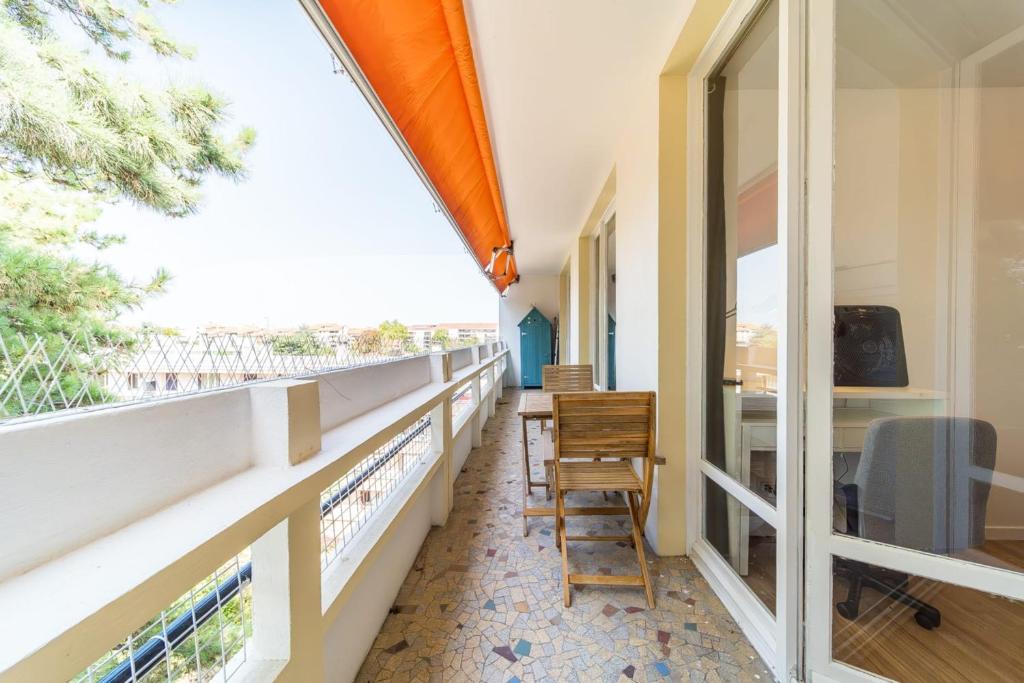 Appartement spacieux 8 pers avec balcon Bron photo 2