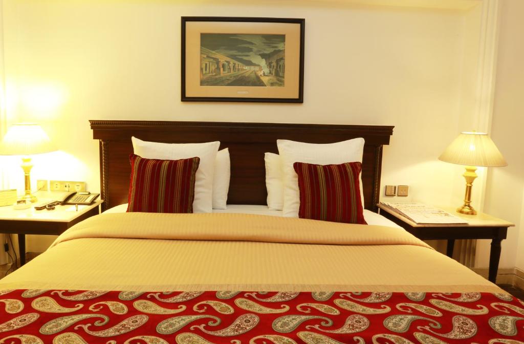 Двухместный (Isolation Room - Free fixed breakfast, lunch, Dinner, Fruit Basket, 2 Pieces of Laundry, 20% dis on food & Soft Bev, Free Wifi), The Ashok, New Delhi