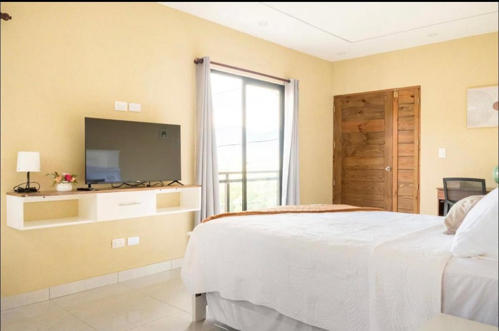Espléndida y Acogedora Villa con Vista a las Montañas y Nuestro Bello Pueblo photo 3
