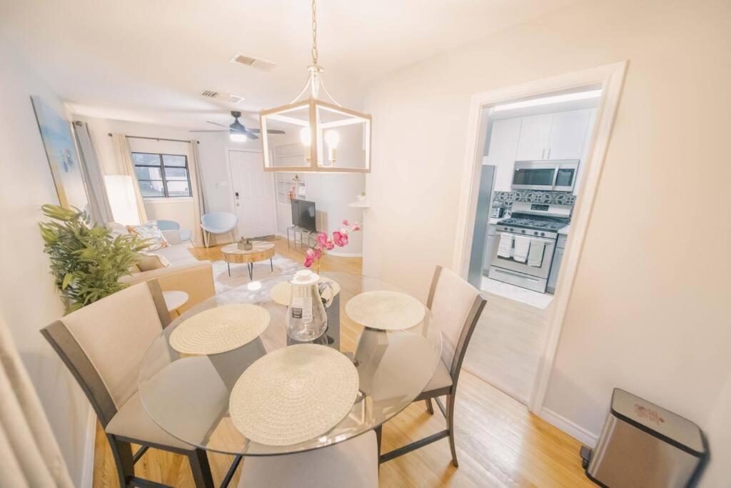 Cozy Retreat on Ferdell photo 1