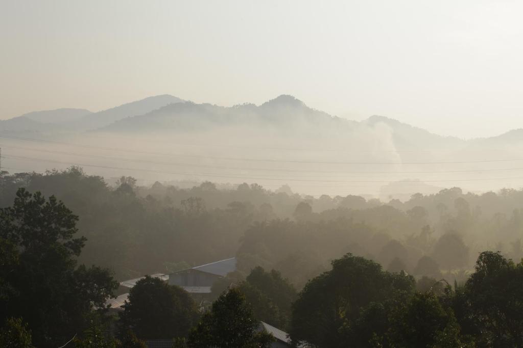 Villa with Titiwangsa Hill View photo 3