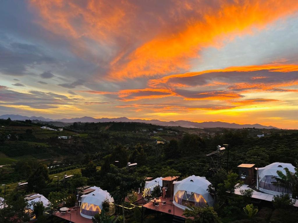 Đamb'ri Top View Farmstay & Glamping