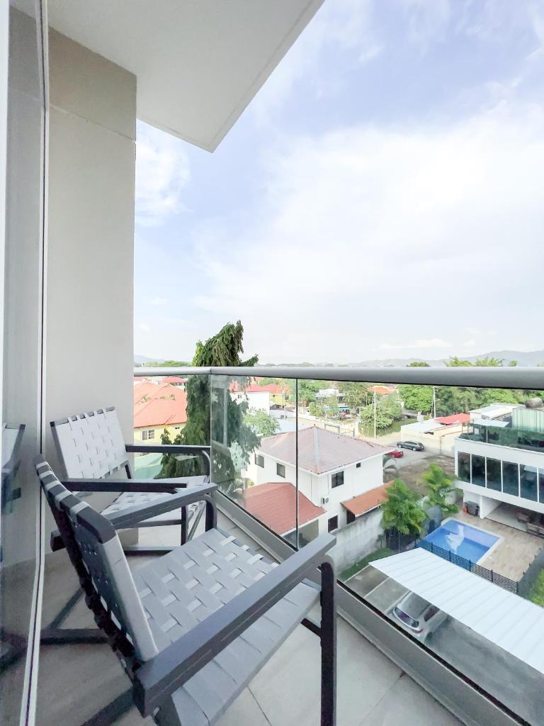 Amplio condominio ejecutivo con hermosa vista photo 2