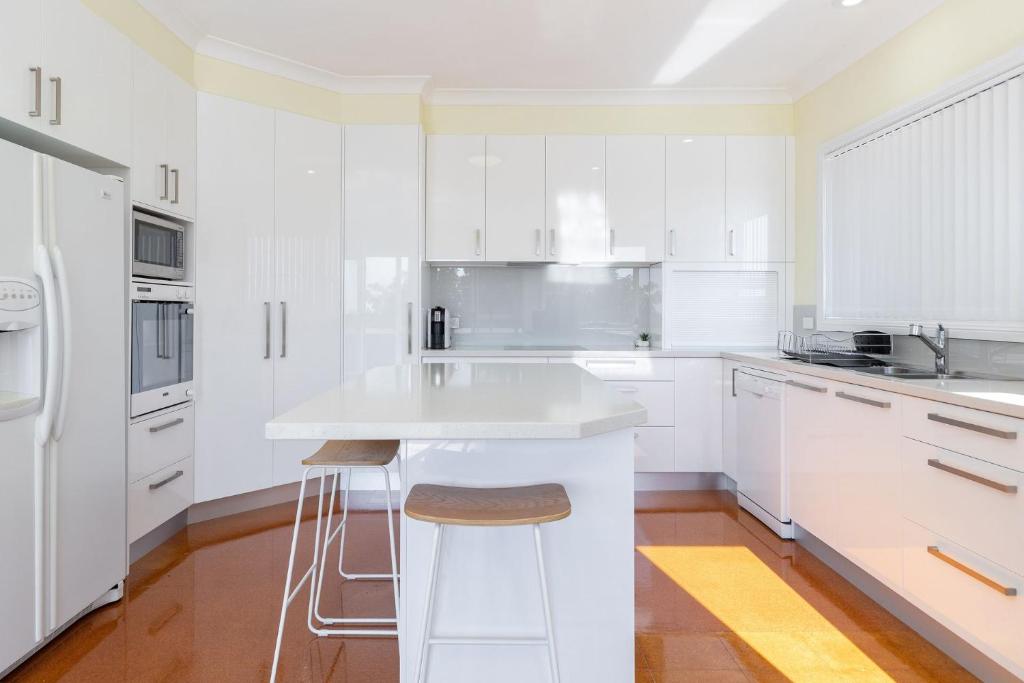 63 Burgess Road photo 4