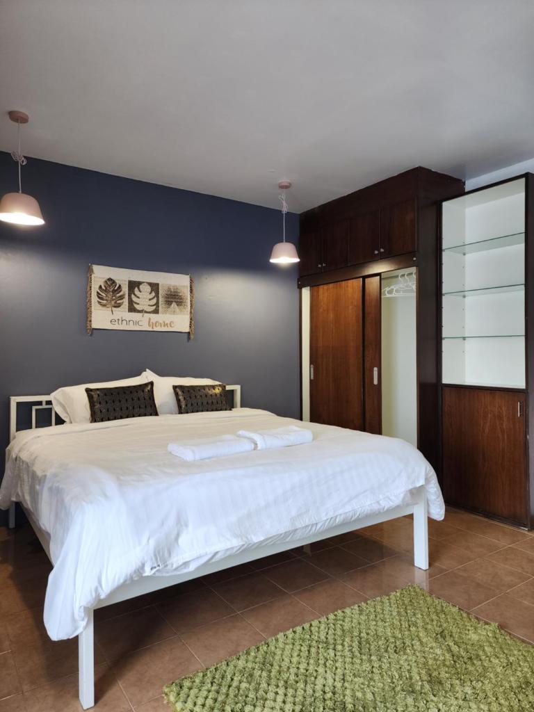 Pinpoint Hotel Phuket photo 3