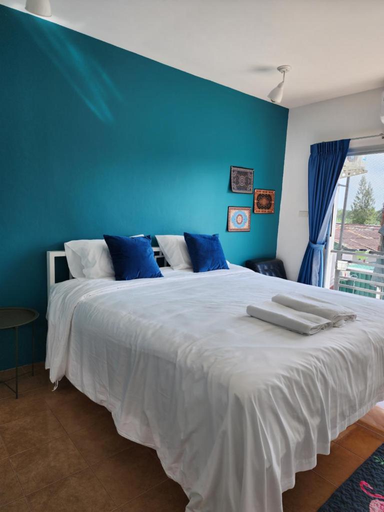 Pinpoint Hotel Phuket photo 4