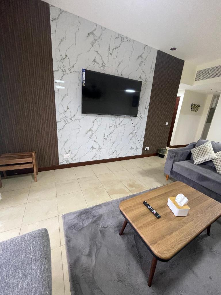 2 Bedrooms APT in Marina tower sea view photo 1