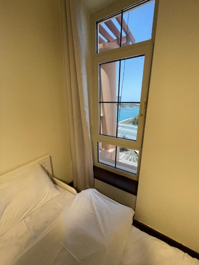 2 Bedrooms APT in Marina tower sea view photo 2