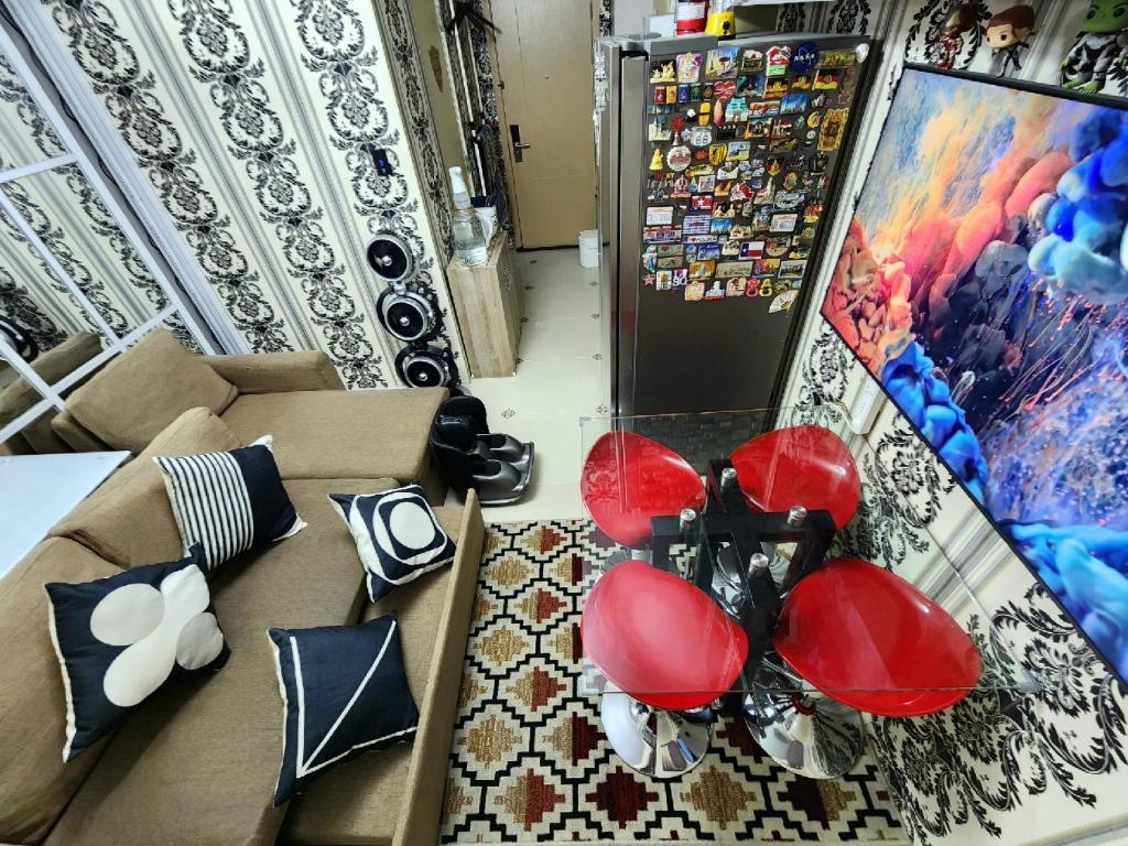 High-Tech Studio at Grass Residences -2 persons only, Quezon City
