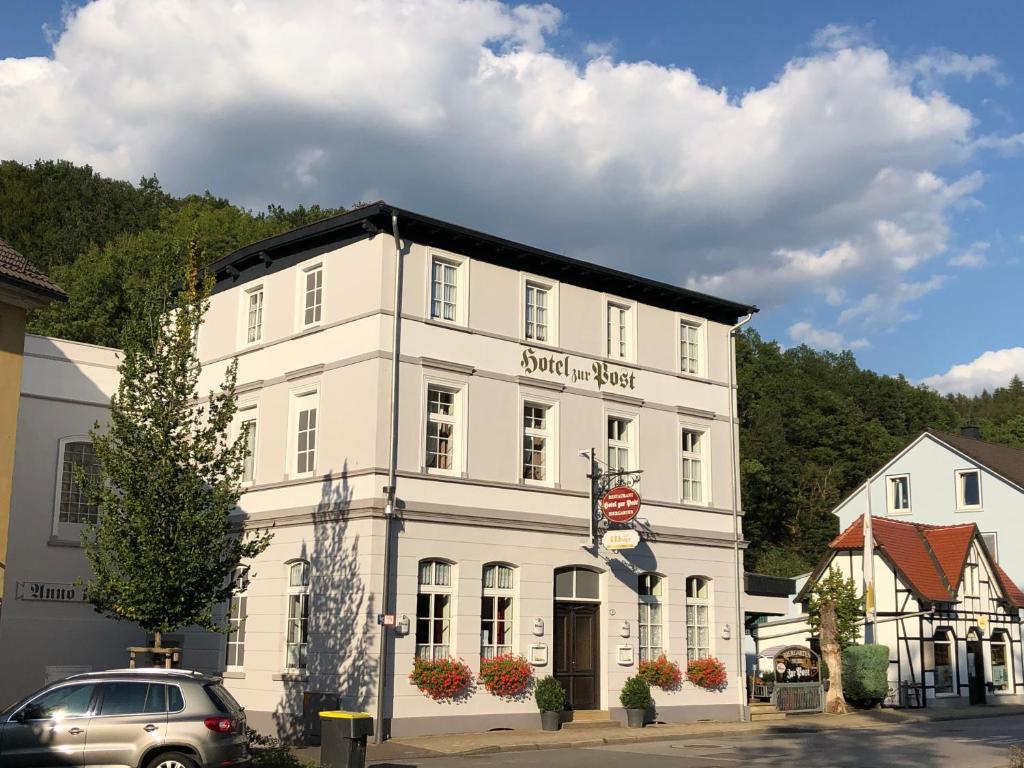 Hotel zur Post photo 2