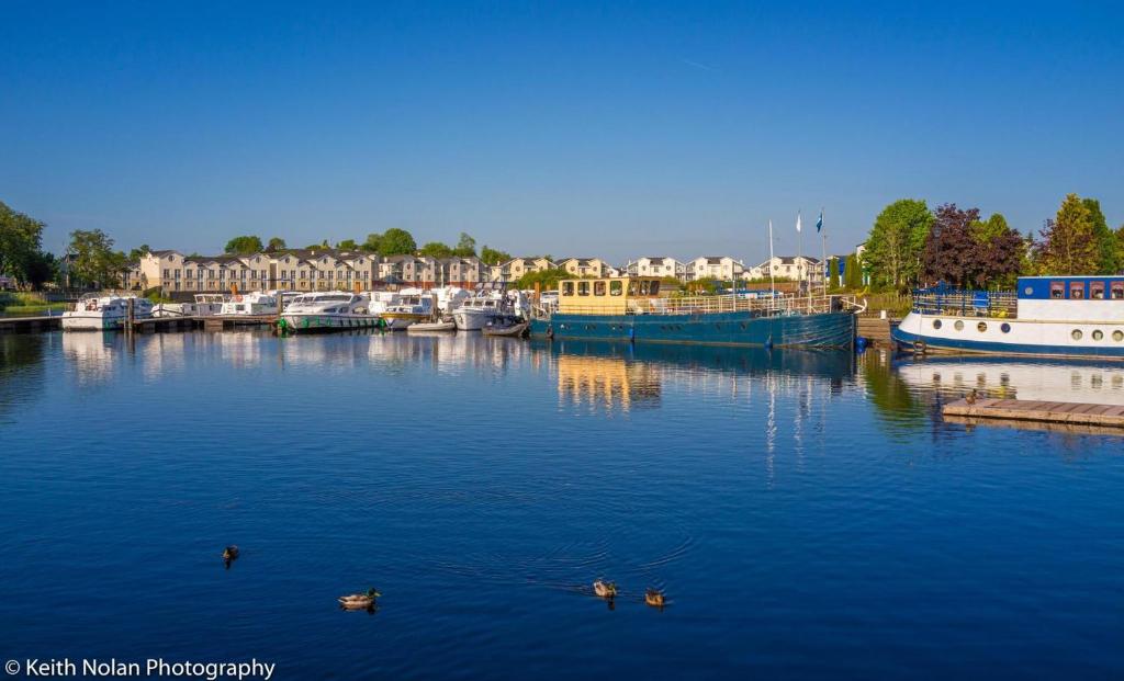 Rowing club house photo 1