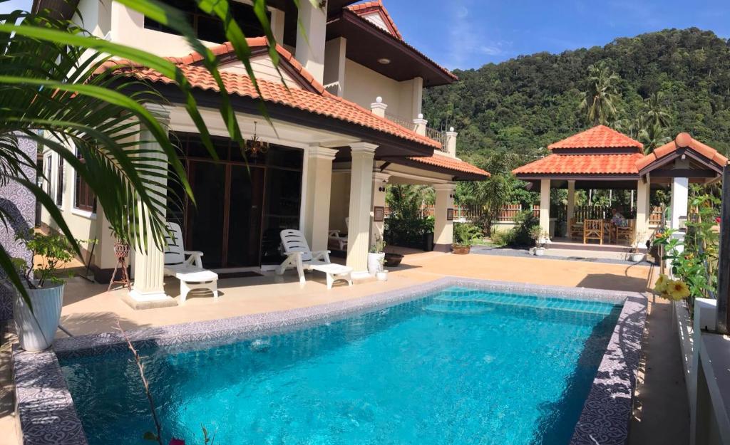 Villa Vanda 4 bedrooms by Orchids pool Villas
