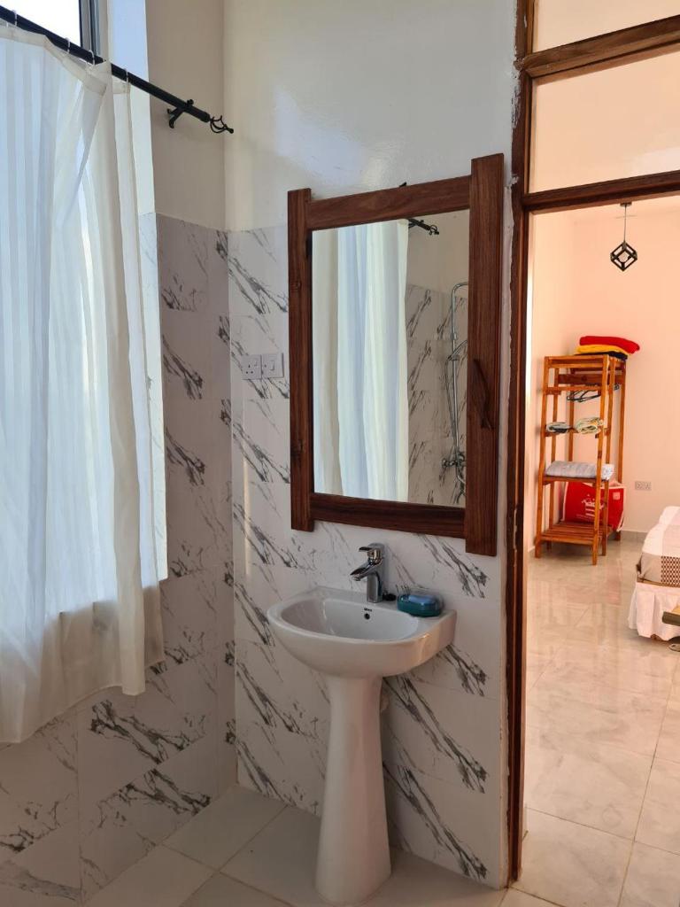 Five Seasons Zanzibar Ocean Apartments - Tap to explore photos