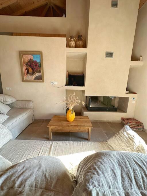 Elaionas Stonehouse photo 4