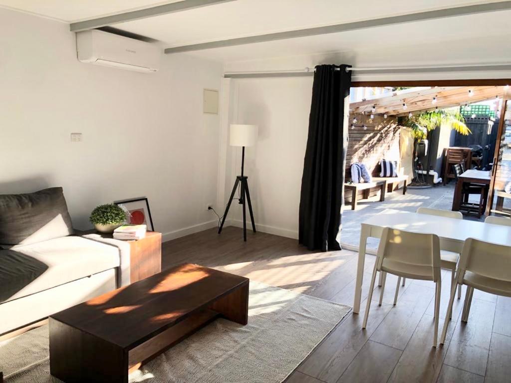 Quite, quaint & private guesthouse, sleeps 6 photo 2