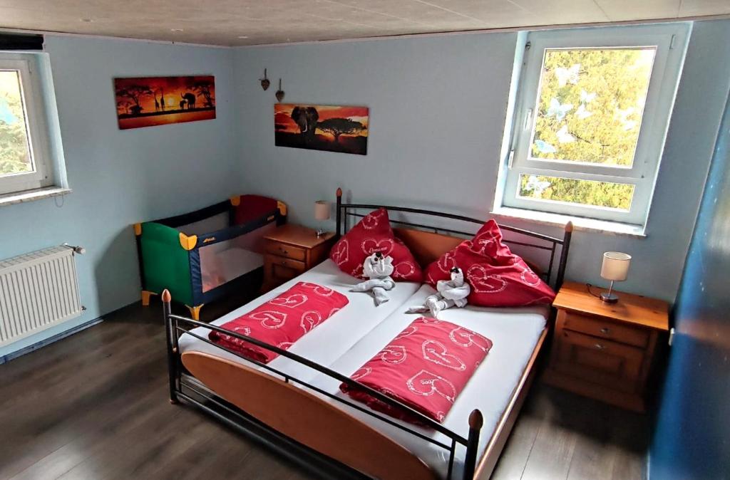Ferienwohnung Hobbyhof Deggenhausertal photo 2