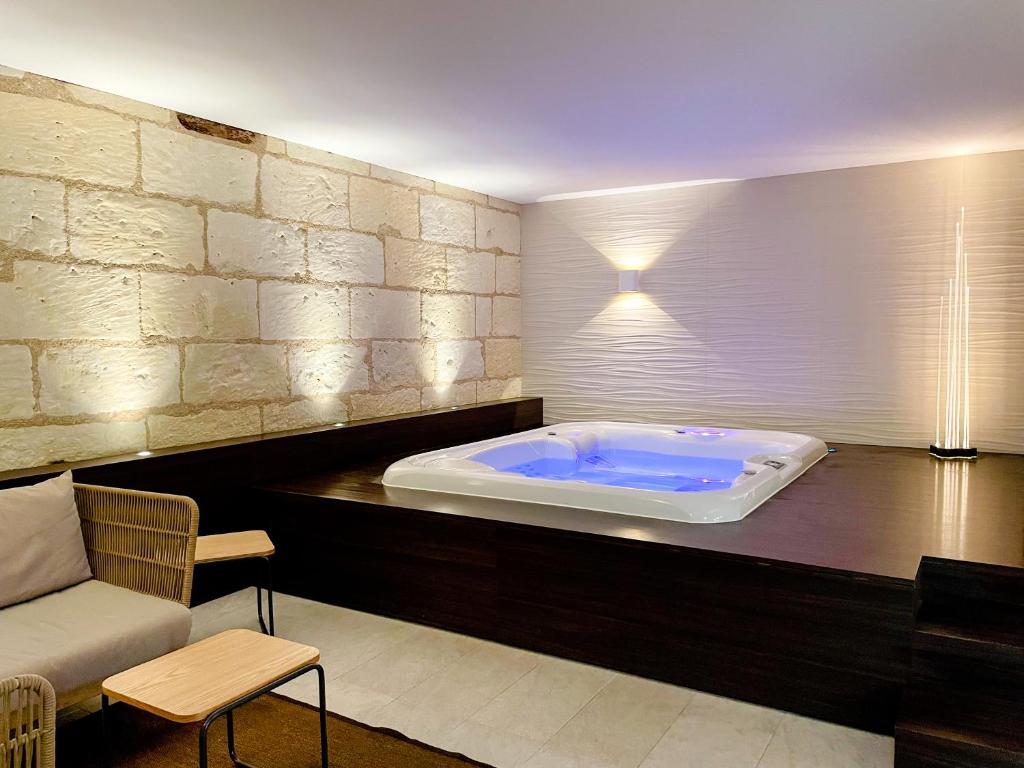 Gite de la Tour SPA PRIVÉ photo 1