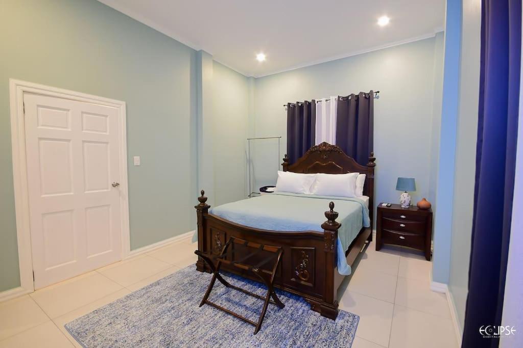 Modern 3-bed Lux Apt with Jacuzzi/Free Parking photo 4