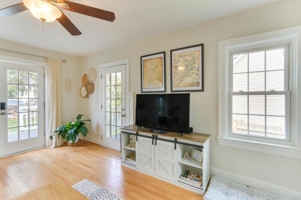 Chic Front Royal Retreat Near Shenandoah River! photo 4
