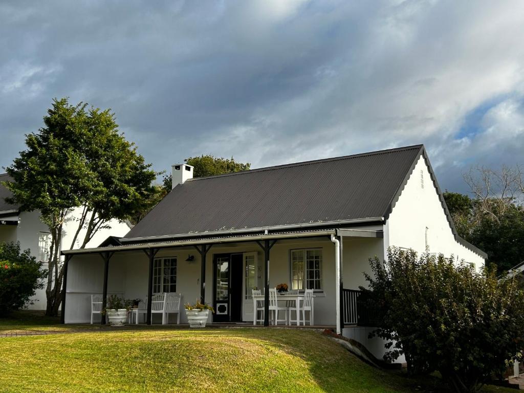Blu Belle Lagoon Cottage photo 1