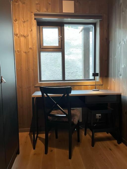 Ski in/out, amazing views, 3 bedrooms photo 4