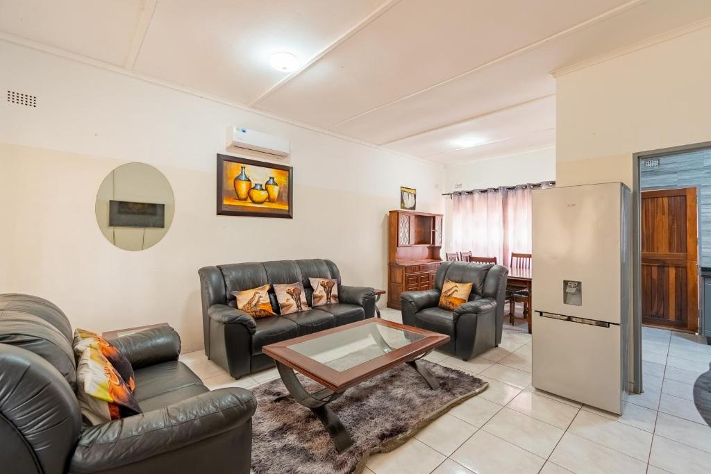Wood Road Guest Lodge photo 1