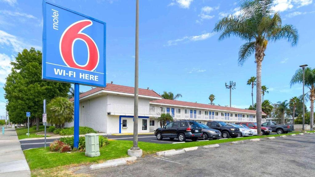 Motel 6 Costa Mesa, CA image