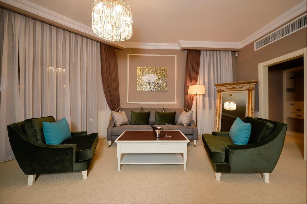 Royal Casino & Hotel photo 1