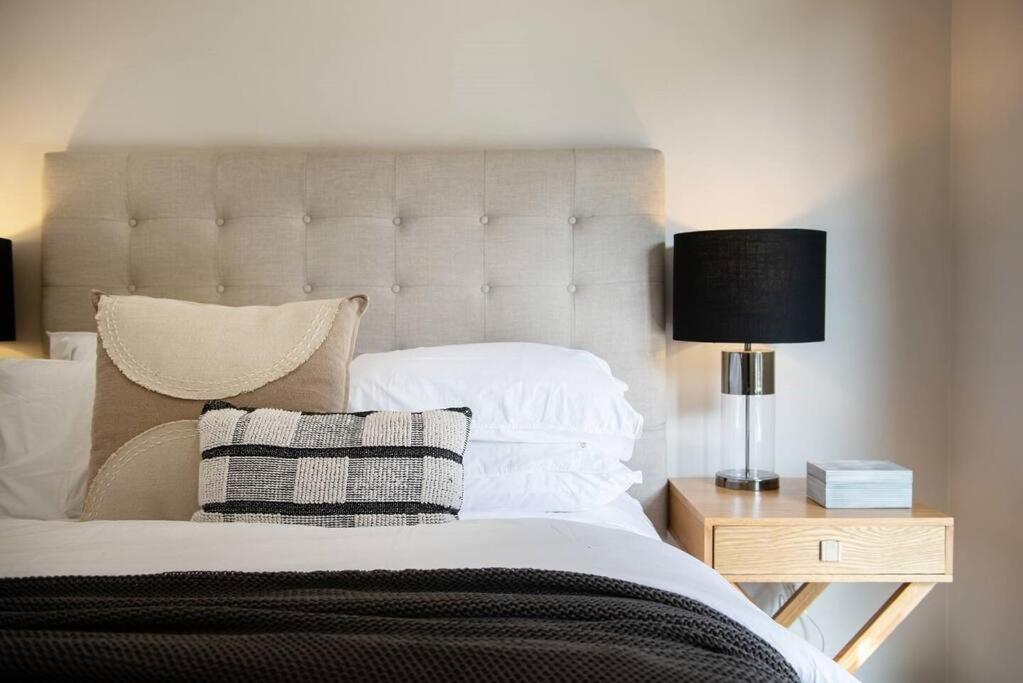 Dreamy Dromana Family Getaway - with Jacuzzi photo 3