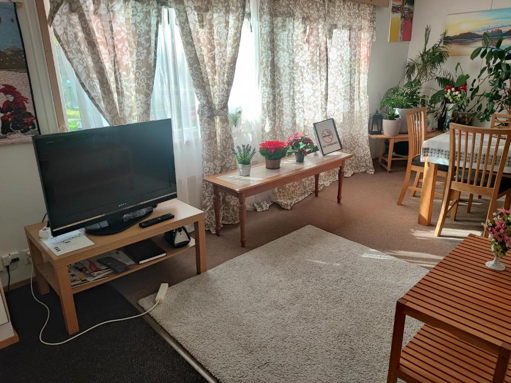 Half a house w/your own door, 60m2 photo 2